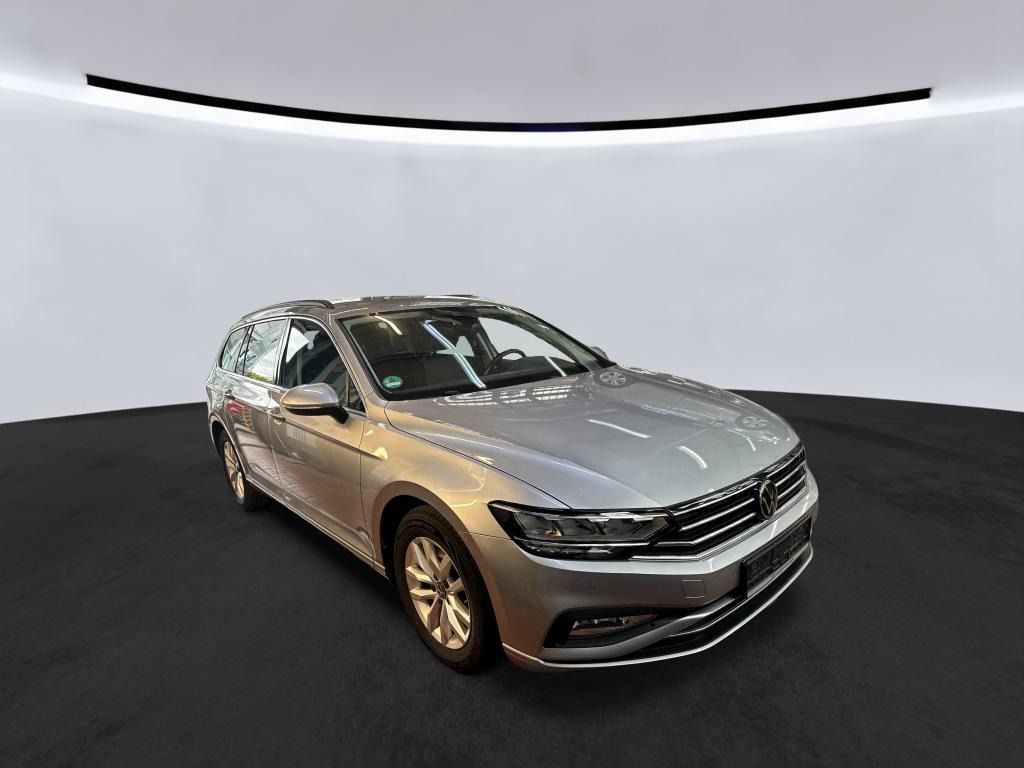 Volkswagen PASSAT VARIANT 2022 г. Серебристый, пробег 55714 км