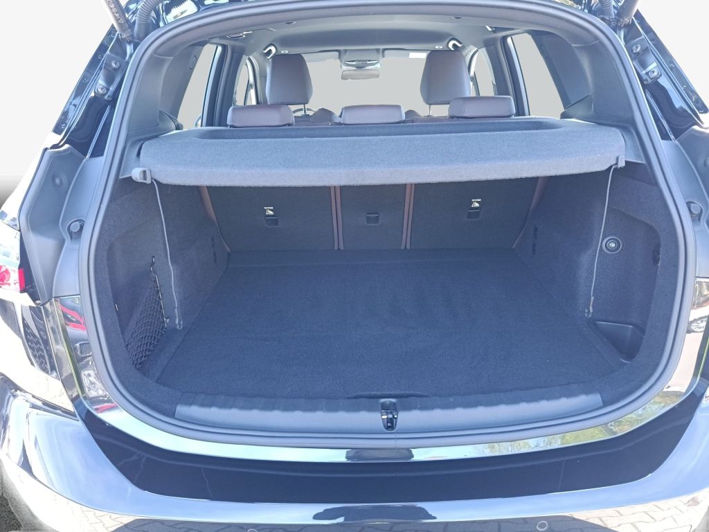BMW 220 ACTIVE TOURER 2023 г. Чёрный, пробег 50503 км