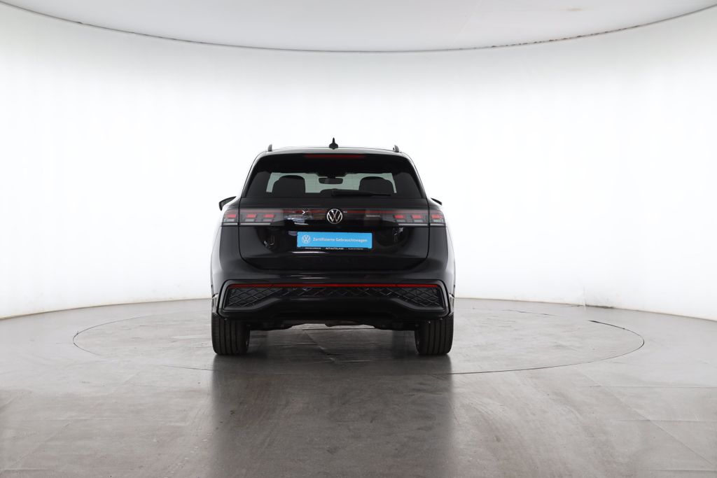 Volkswagen Tiguan 2026 г. Чёрный, пробег 8448 км
