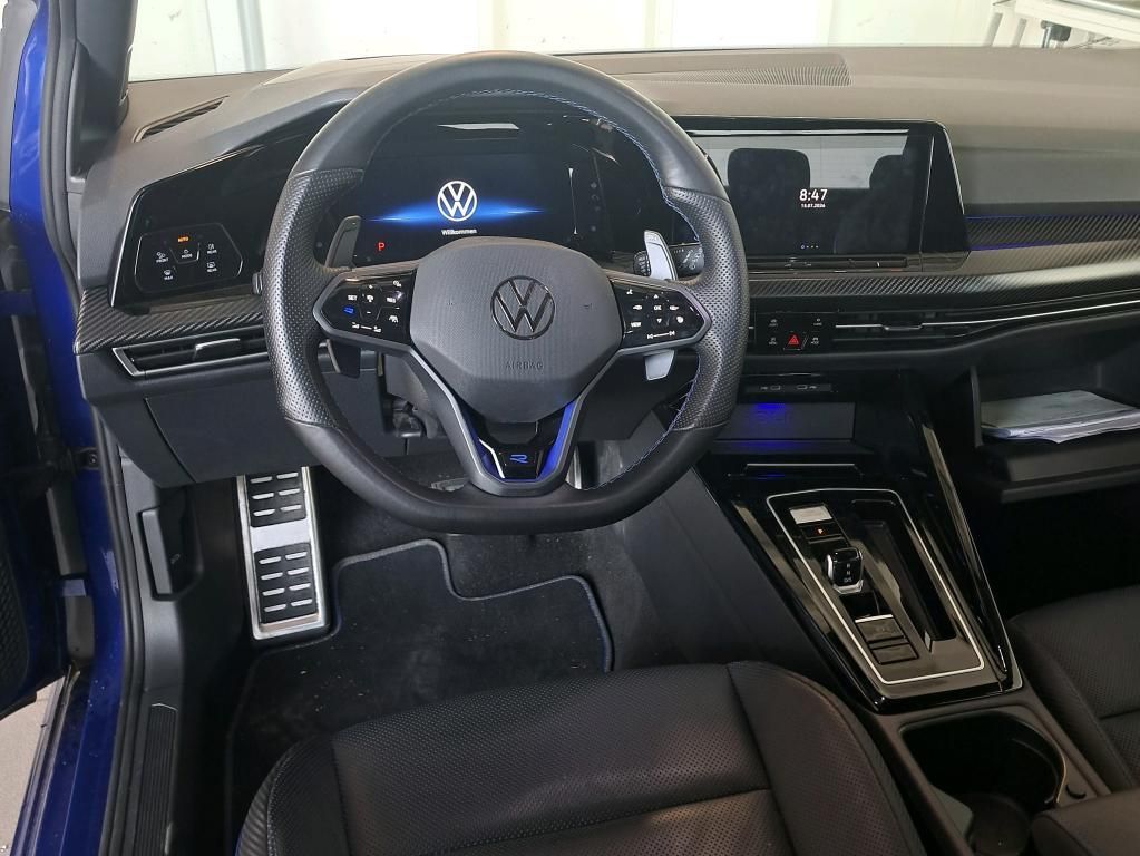 Volkswagen Golf 2023 г. Синий, пробег 34234 км