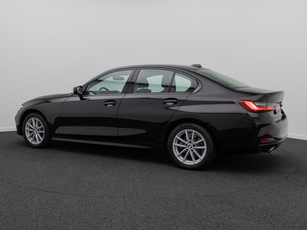 BMW 318 2024 г. Чёрный, пробег 51793 км