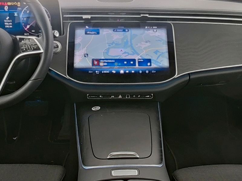 Mercedes-Benz E 220 2025 г. Чёрный, пробег 26915 км