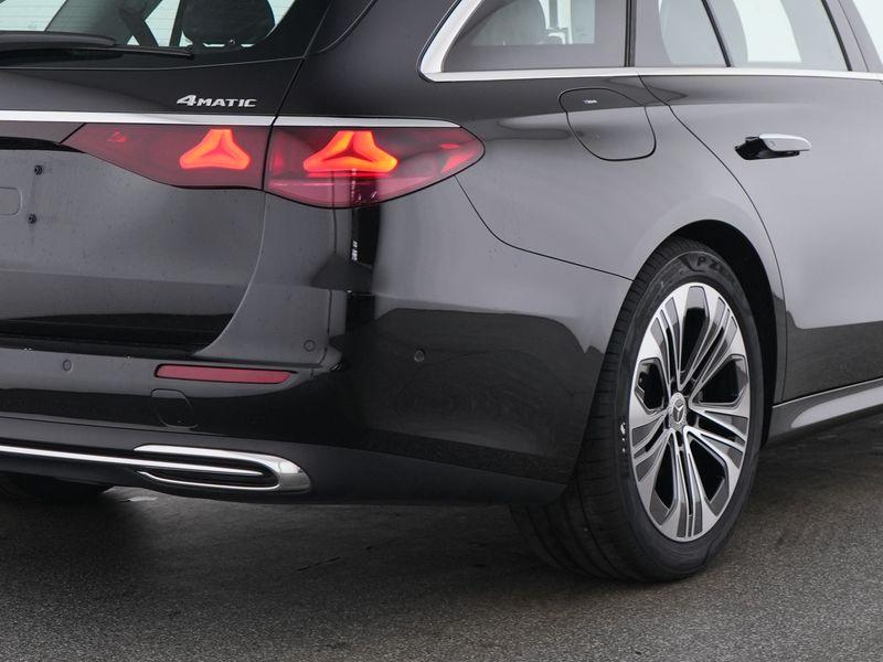 Mercedes-Benz E 220 2025 г. Чёрный, пробег 26915 км