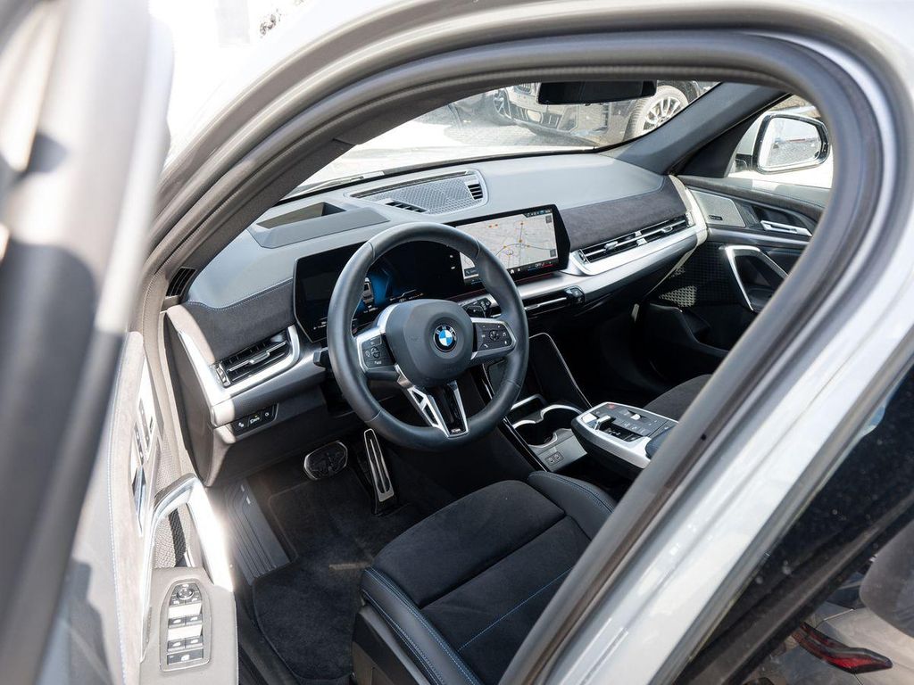 BMW X1 2026 г. Серебристый, пробег 24990 км