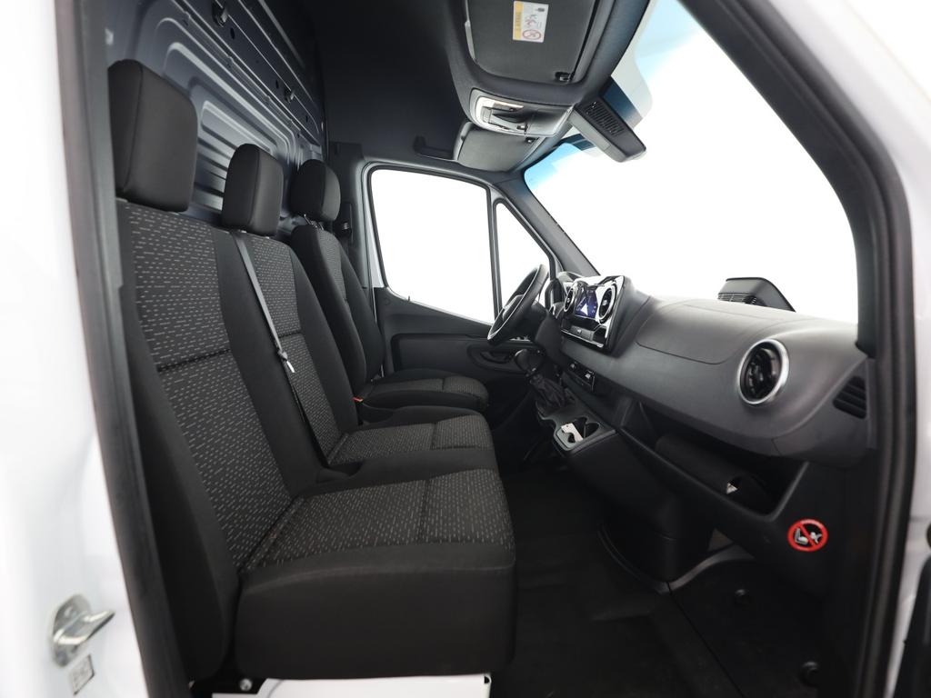 Mercedes-Benz SPRINTER 2025 г. Белый, пробег 28999 км