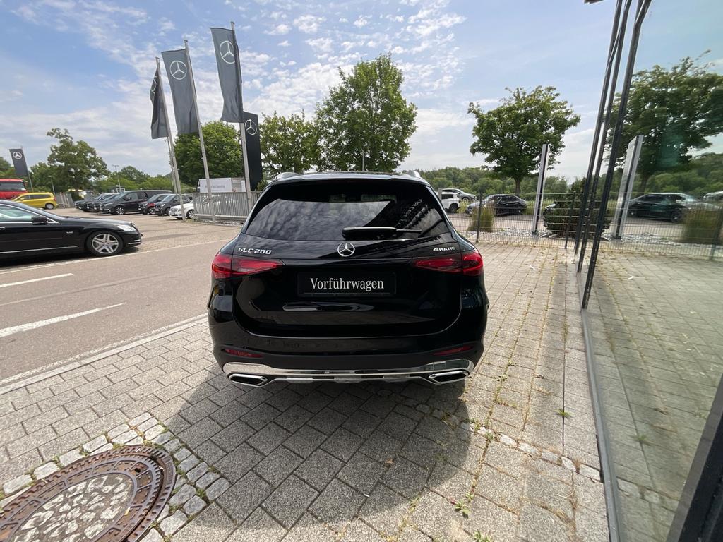 Mercedes-Benz GLC 200 2026 г. Чёрный, пробег 9900 км