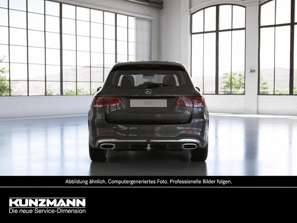 Mercedes-Benz GLC 300 2022 г. Серый, пробег 44350 км