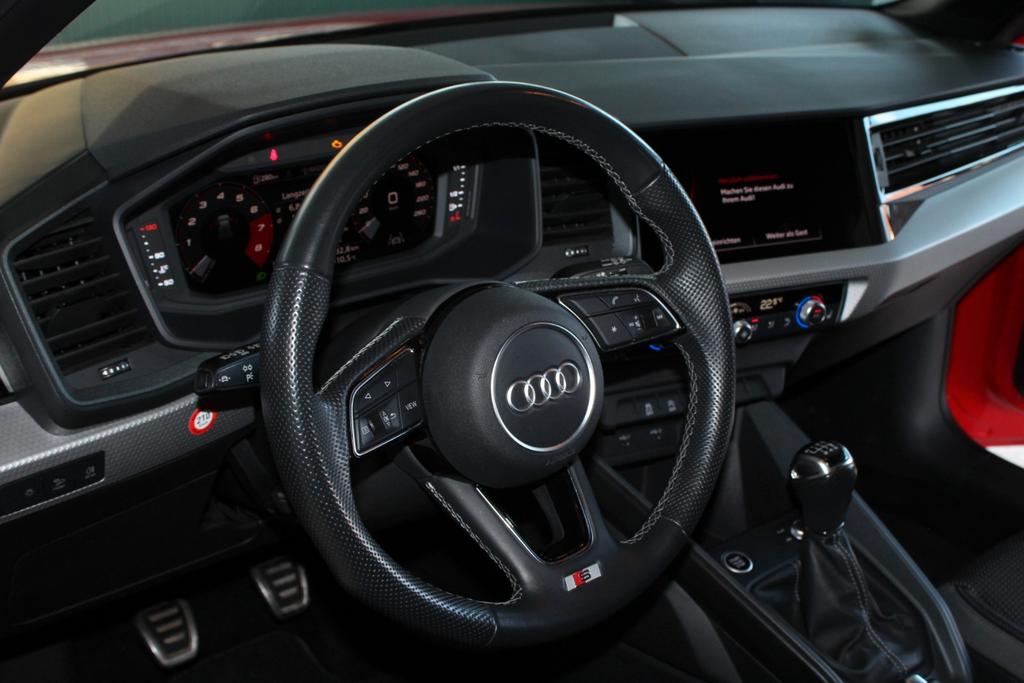 Audi A1 2022 г. Красный, пробег 50000 км