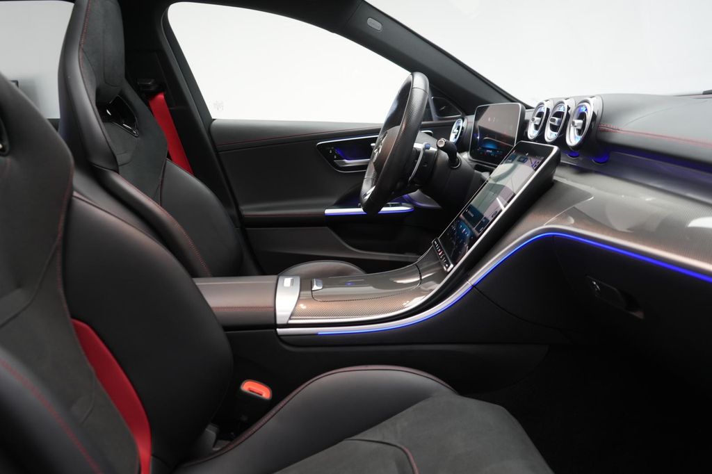 Mercedes-Benz C 43 AMG 2024 г. Чёрный, пробег 48000 км