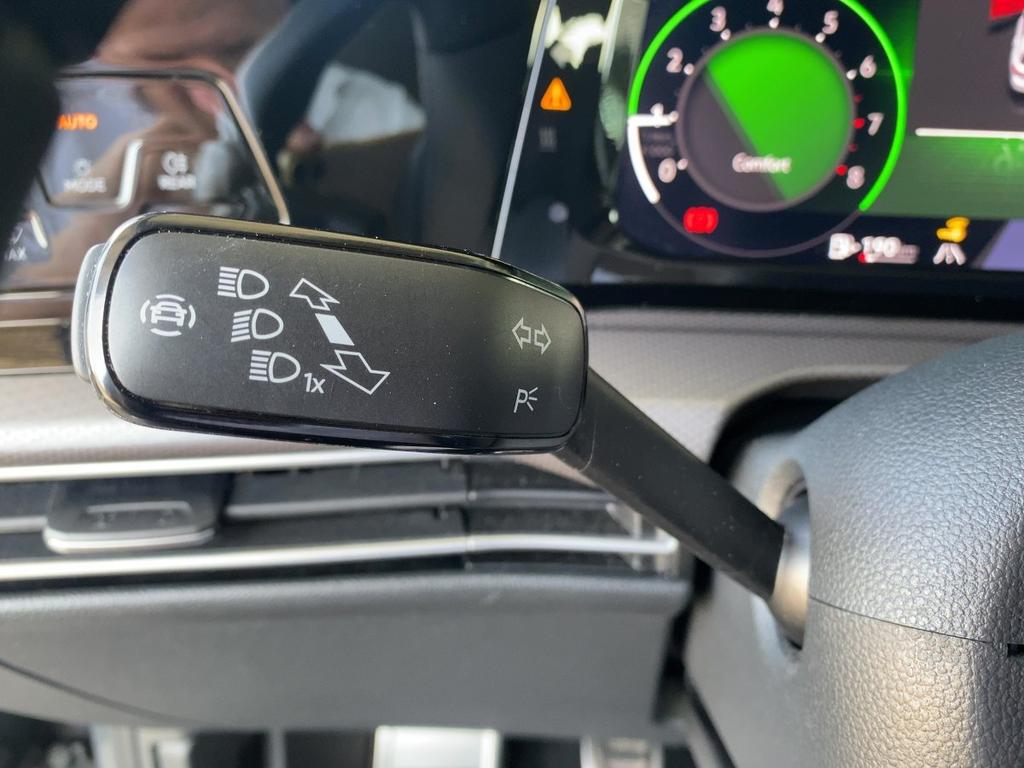 Volkswagen Golf 2022 г. Серый, пробег 50915 км