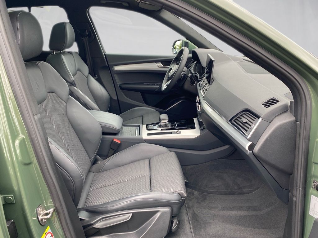 Audi Q5 2024 г. Зелёный, пробег 43910 км
