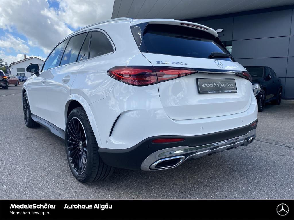Mercedes-Benz GLC 220 2025 г. Белый, пробег 17480 км