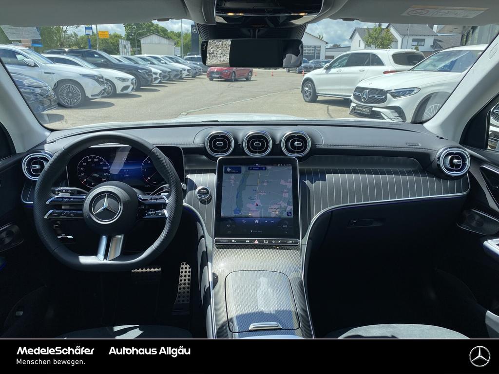 Mercedes-Benz GLC 220 2025 г. Белый, пробег 17480 км
