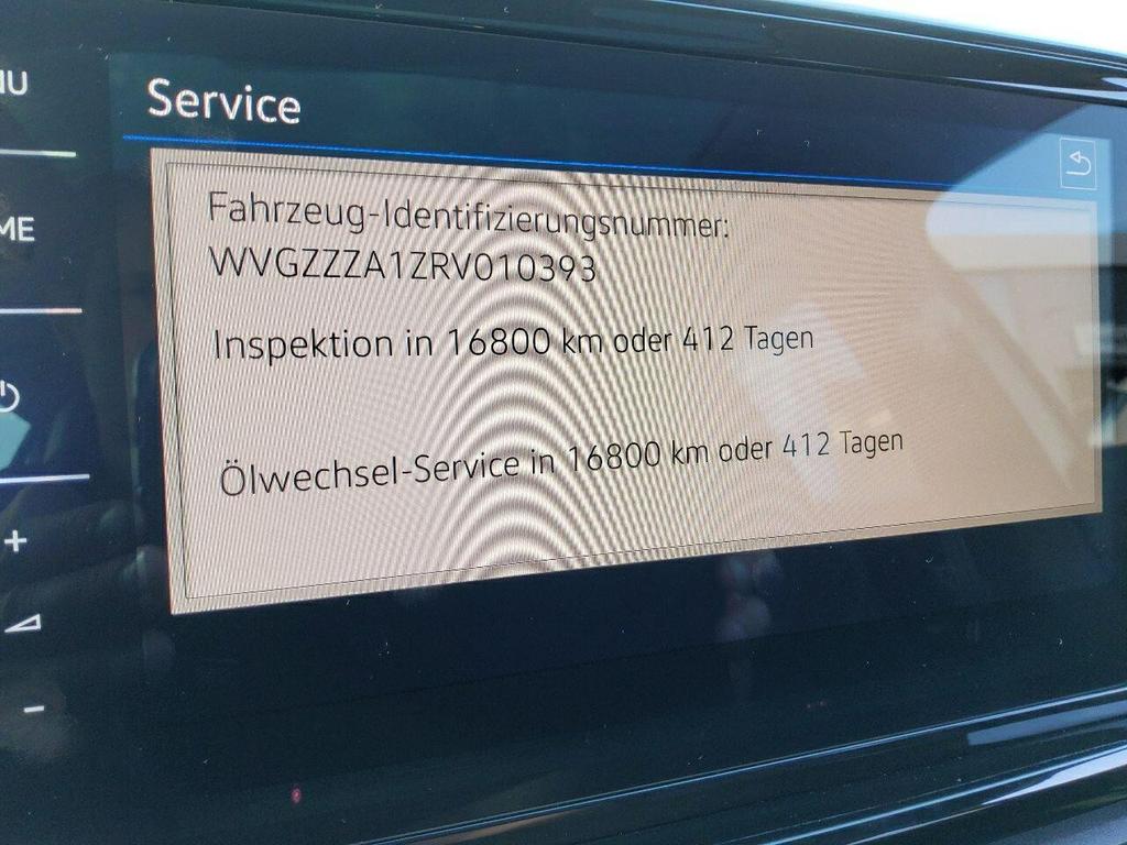 Volkswagen T-Roc 2023 г. Белый, пробег 46268 км