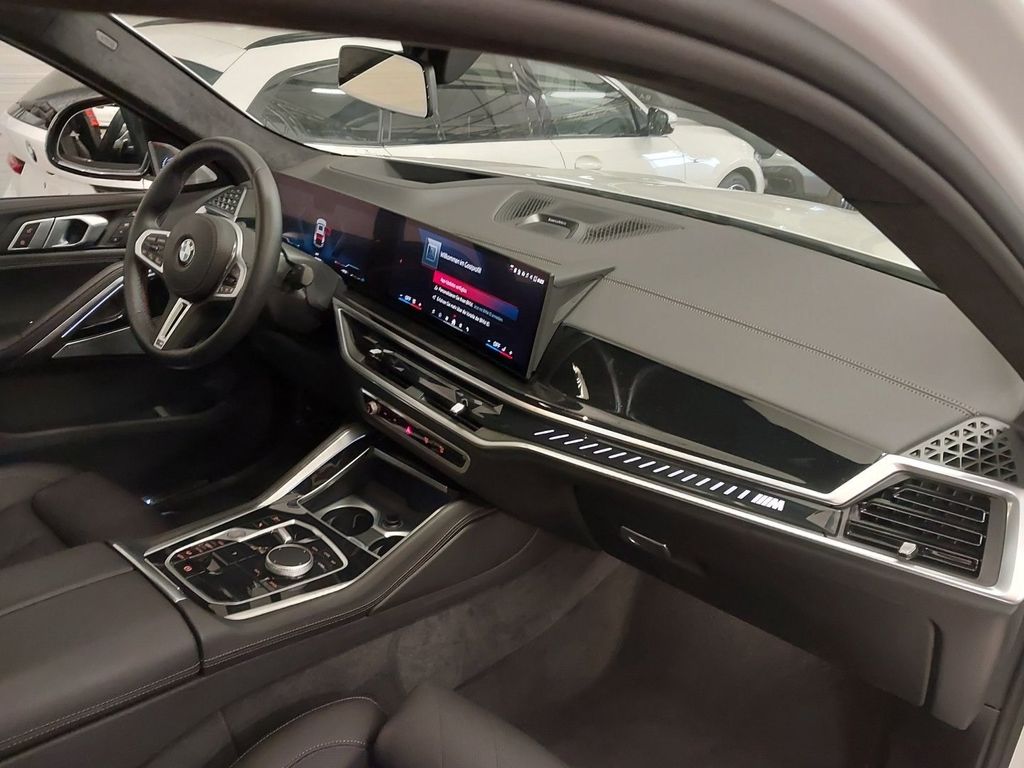 BMW X6 M60 2025 г. Белый, пробег 22759 км
