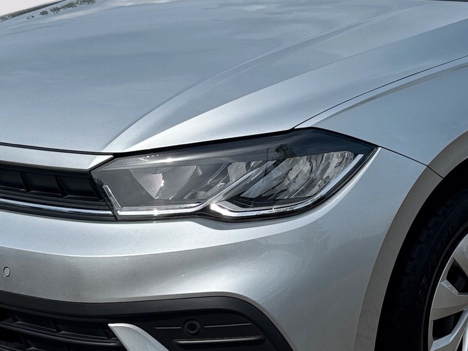 Volkswagen Polo 2023 г. Серебристый, пробег 31200 км