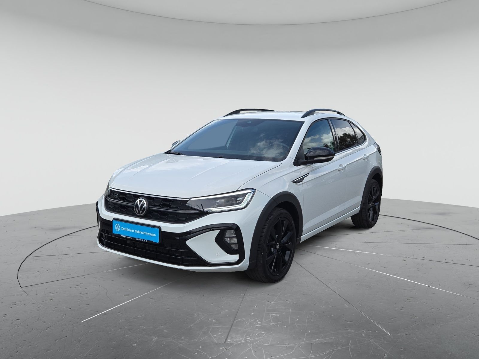 Volkswagen Taigo 2022 г. Белый, пробег 42083 км