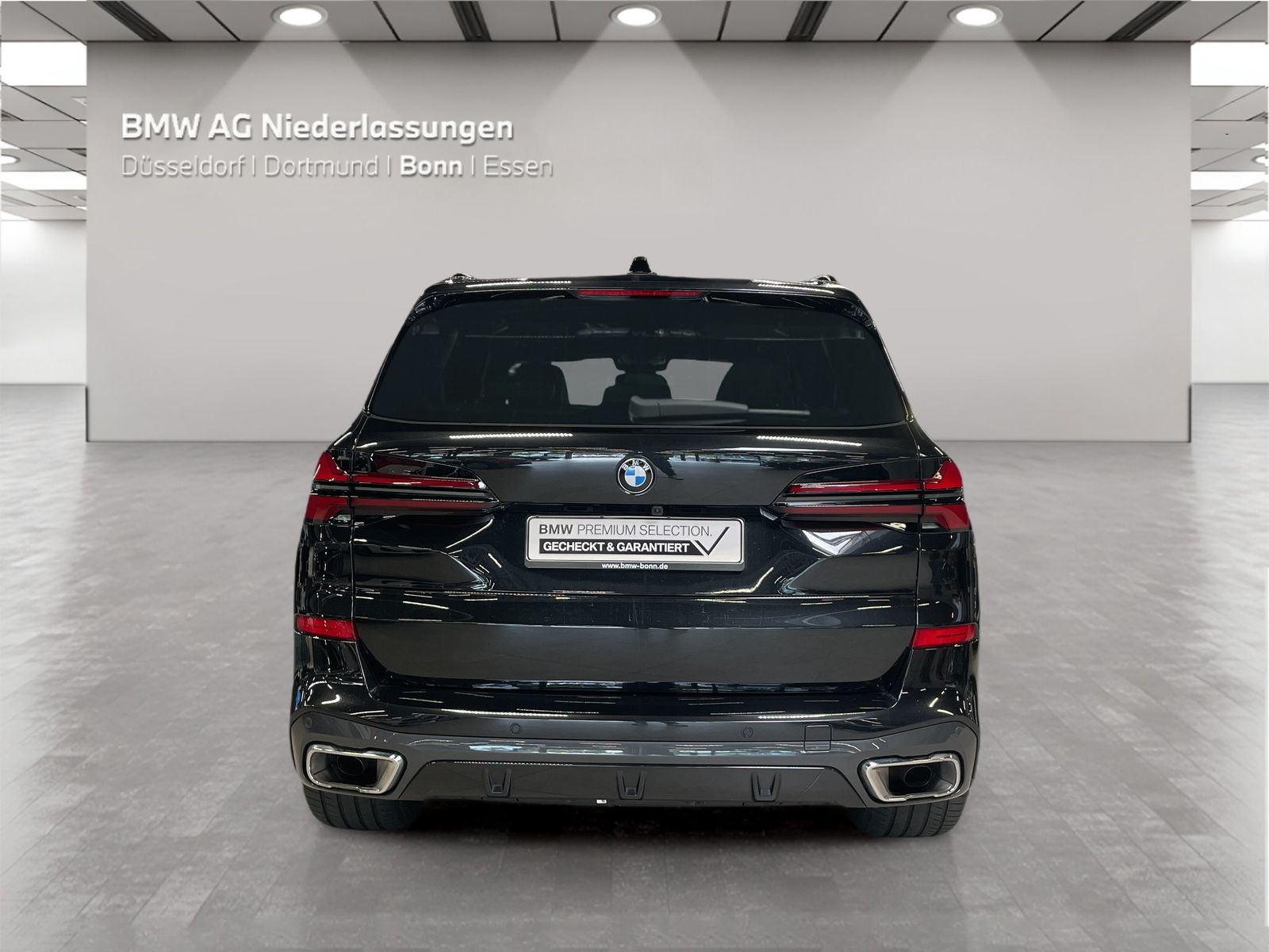 BMW X5 2023 г. Чёрный, пробег 42843 км