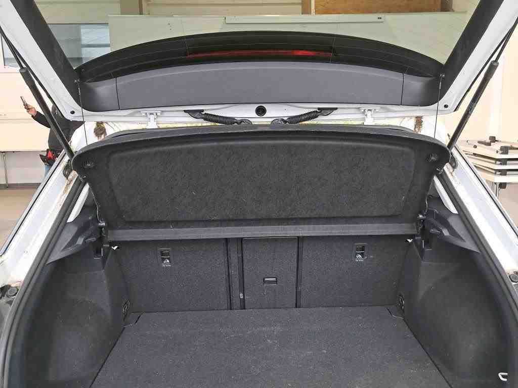 Volkswagen T-Roc 2022 г. Белый, пробег 48600 км