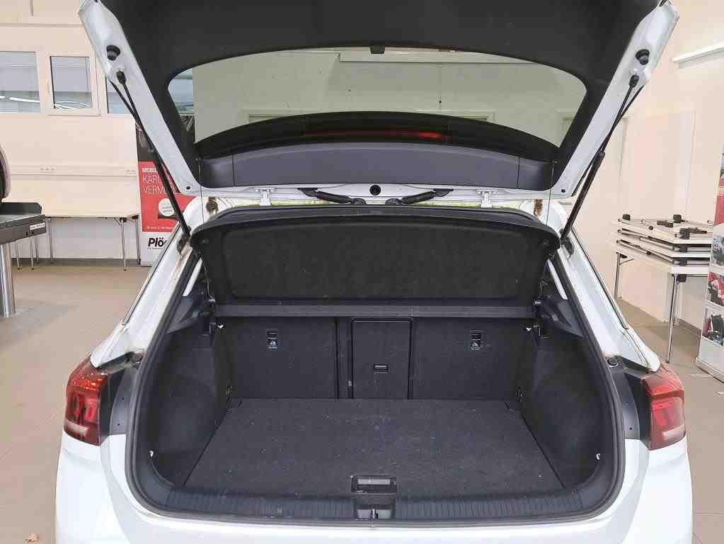 Volkswagen T-Roc 2022 г. Белый, пробег 48600 км
