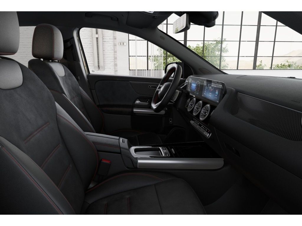 Mercedes-Benz GLA 220 2025 г. Серый, пробег 16915 км