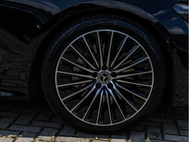 Mercedes-Benz E 200 2025 г. Чёрный, пробег 17455 км