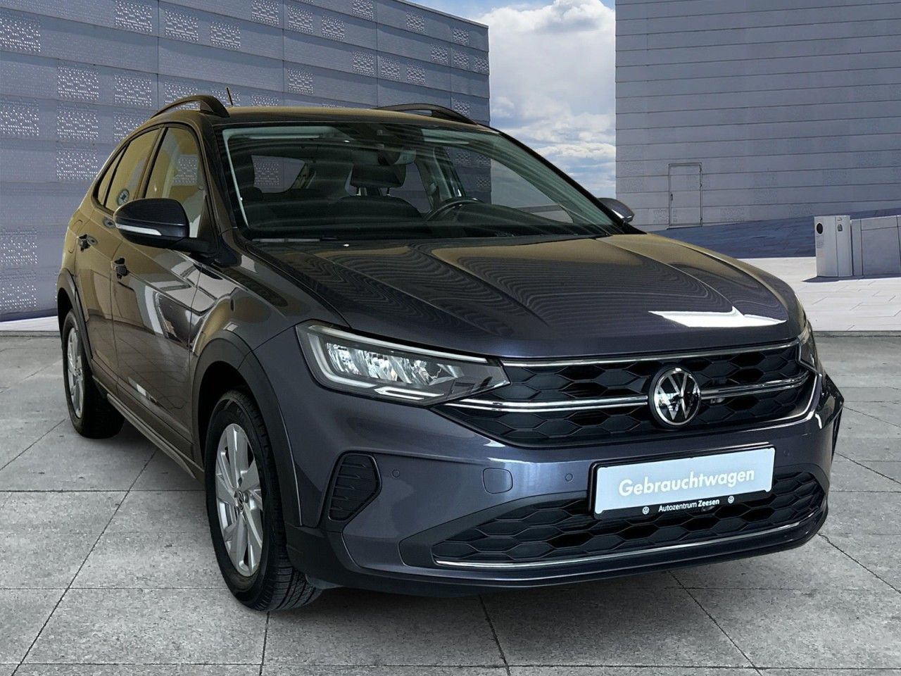 Volkswagen Taigo 2022 г. Серый, пробег 33976 км