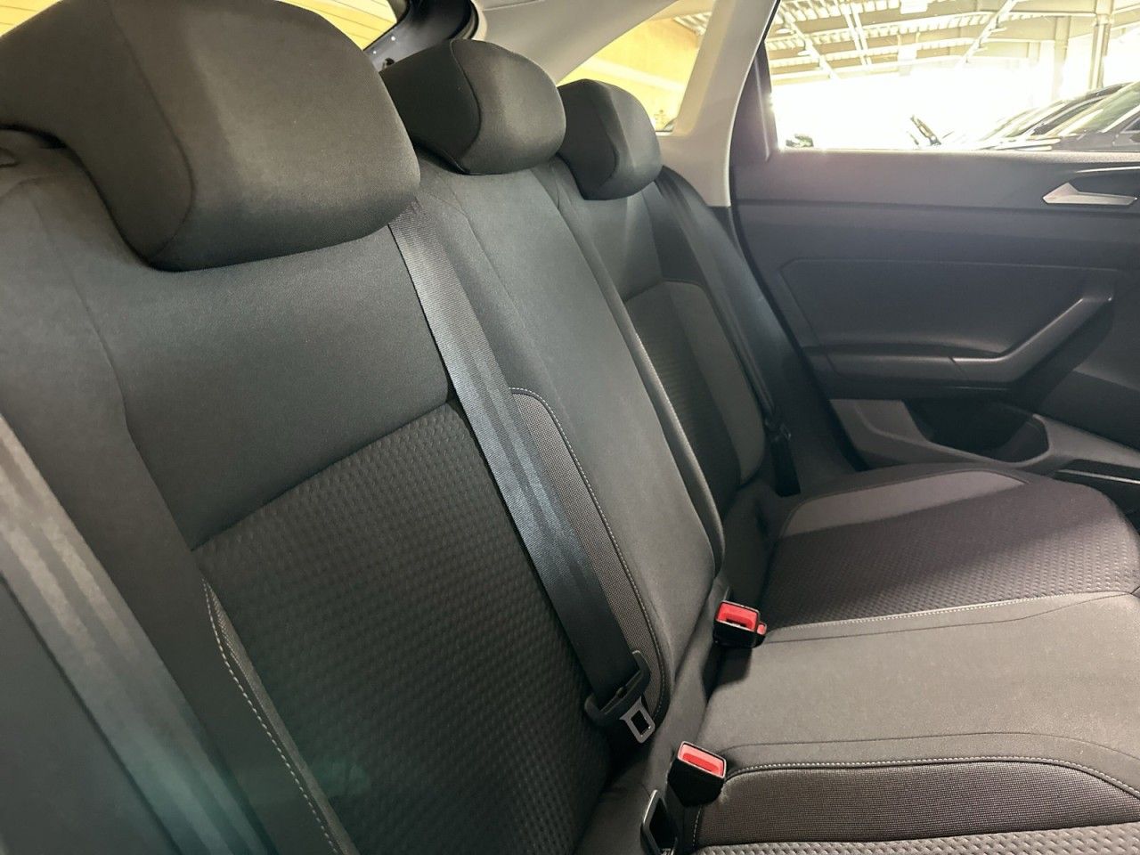 Volkswagen Taigo 2022 г. Серый, пробег 33976 км