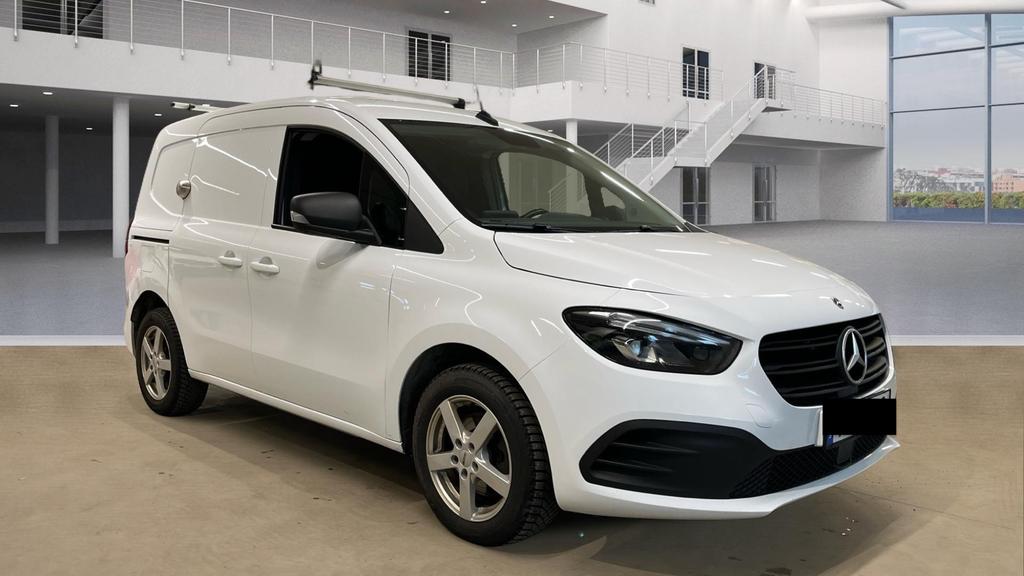 Mercedes-Benz Citan 2023 г. Белый, пробег 57570 км