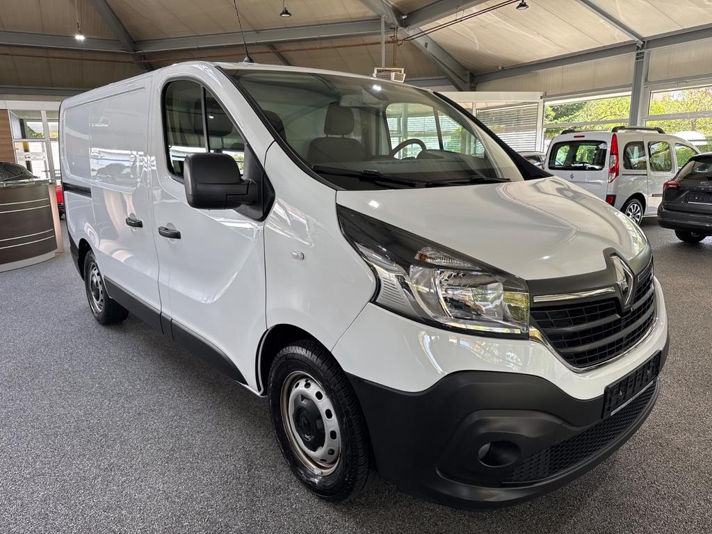 Renault Trafic 2021 г. Белый, пробег 57787 км