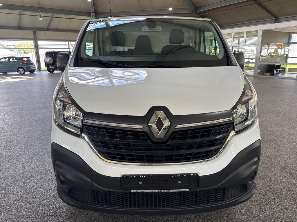 Renault Trafic 2021 г. Белый, пробег 57787 км