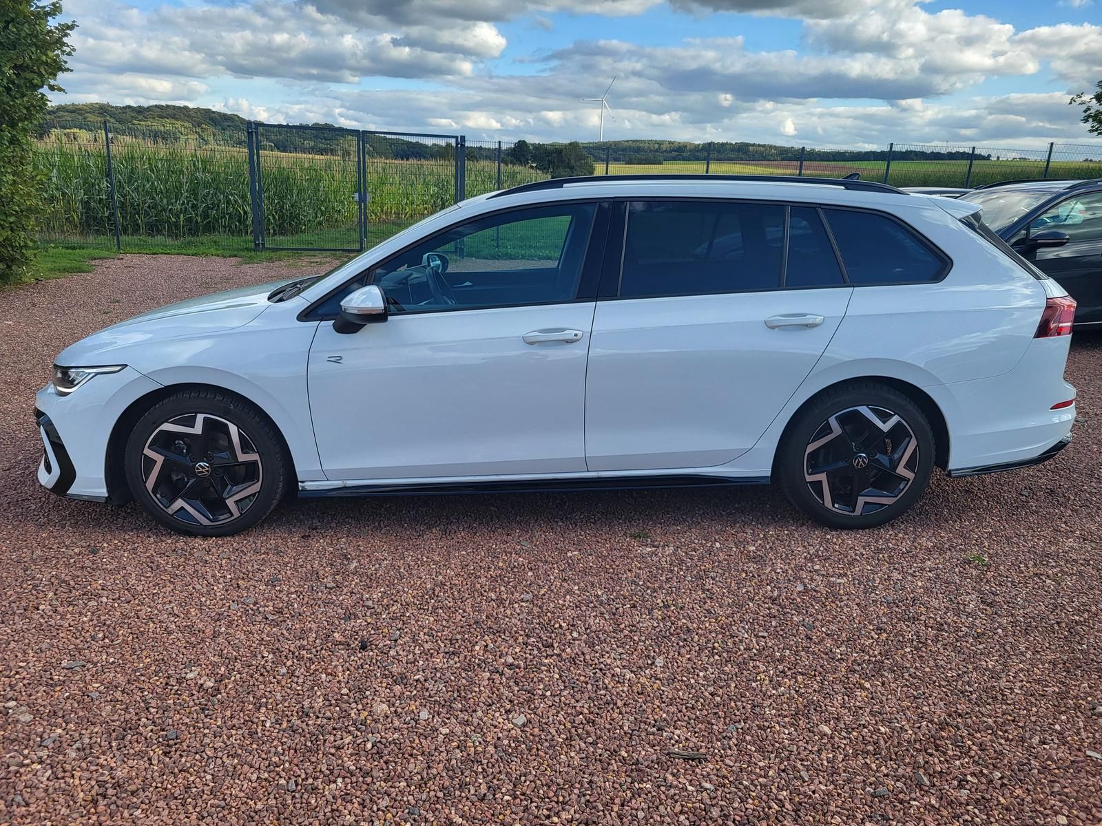 Volkswagen Golf 2025 г. Белый, пробег 55824 км