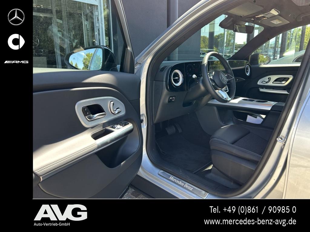 Mercedes-Benz GLB 200 2026 г. Серебристый, пробег 8000 км