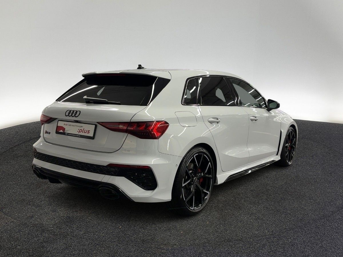 Audi RS3 2022 г. Белый, пробег 34400 км