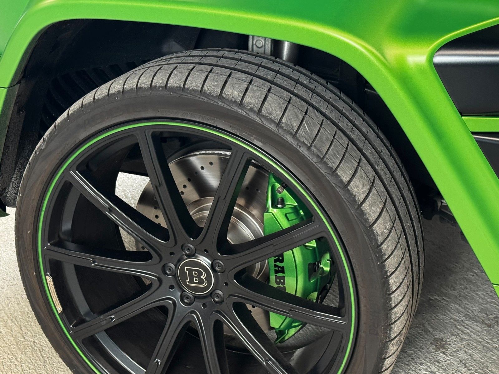 Mercedes-Benz G 63 AMG 2022 г. Зелёный, пробег 2150 км