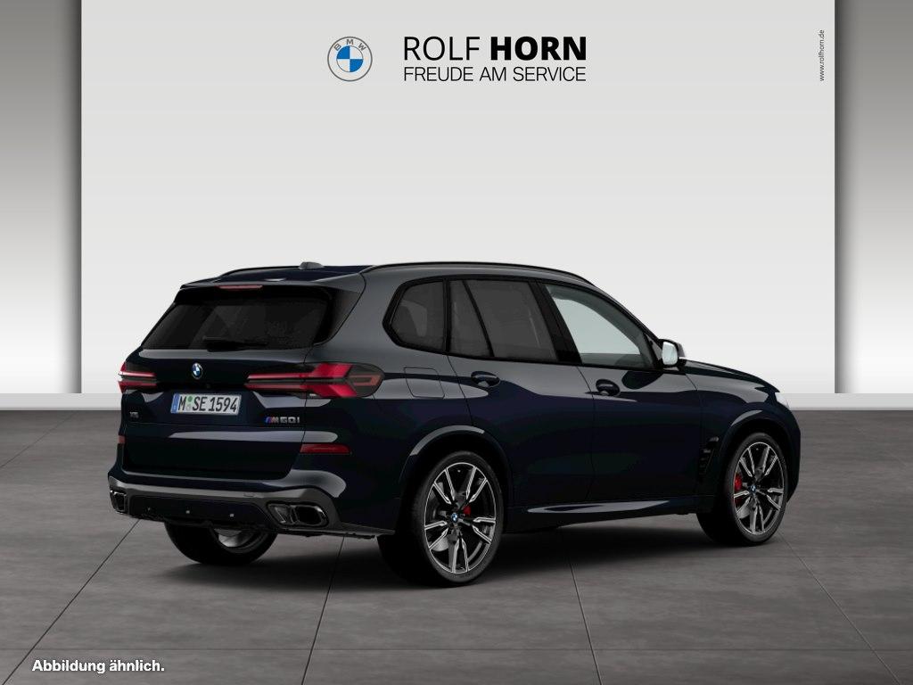 BMW X5 M60 2023 г. Чёрный, пробег 50000 км