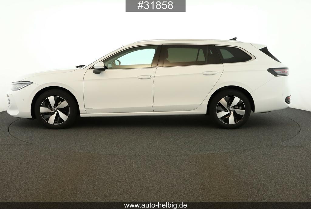 Volkswagen PASSAT VARIANT 2024 г. Белый, пробег 38200 км