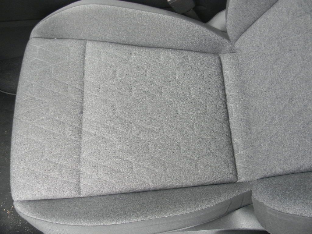 Volkswagen Golf 2023 г. Серый, пробег 34200 км