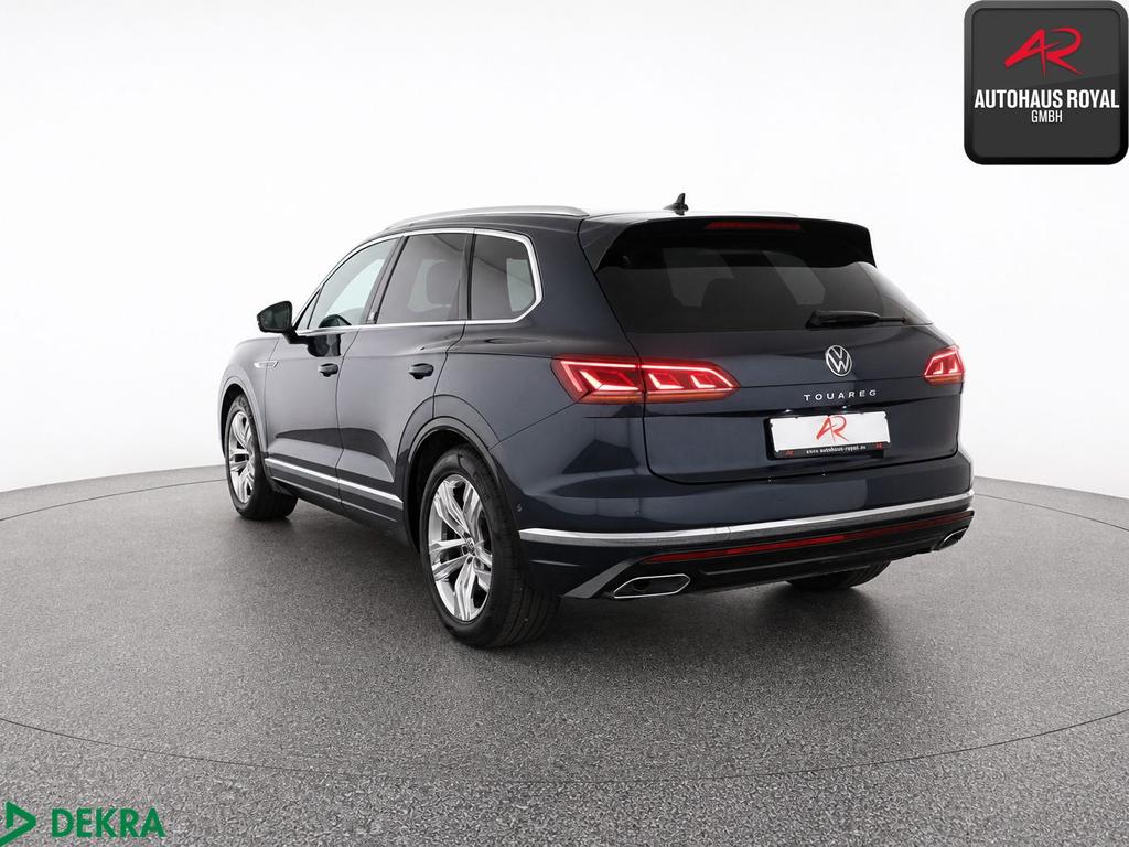 Volkswagen Touareg 2022 г. Синий, пробег 43279 км