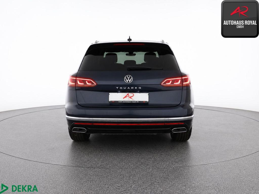 Volkswagen Touareg 2022 г. Синий, пробег 43279 км