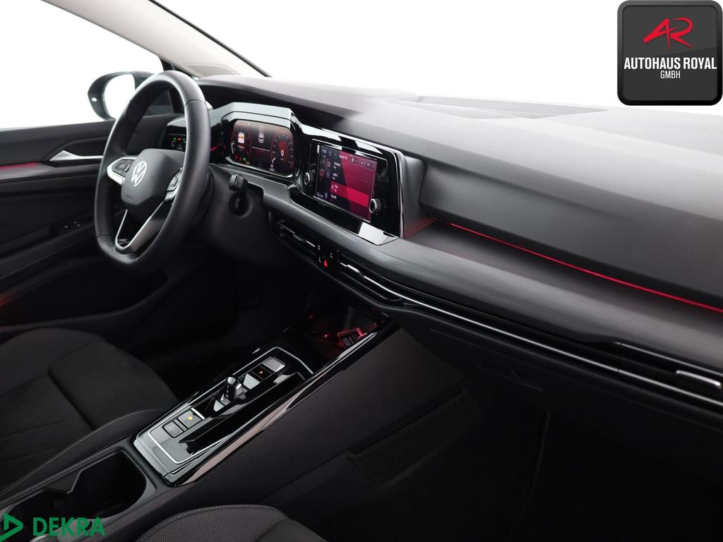 Volkswagen Golf 2024 г. Серый, пробег 22500 км