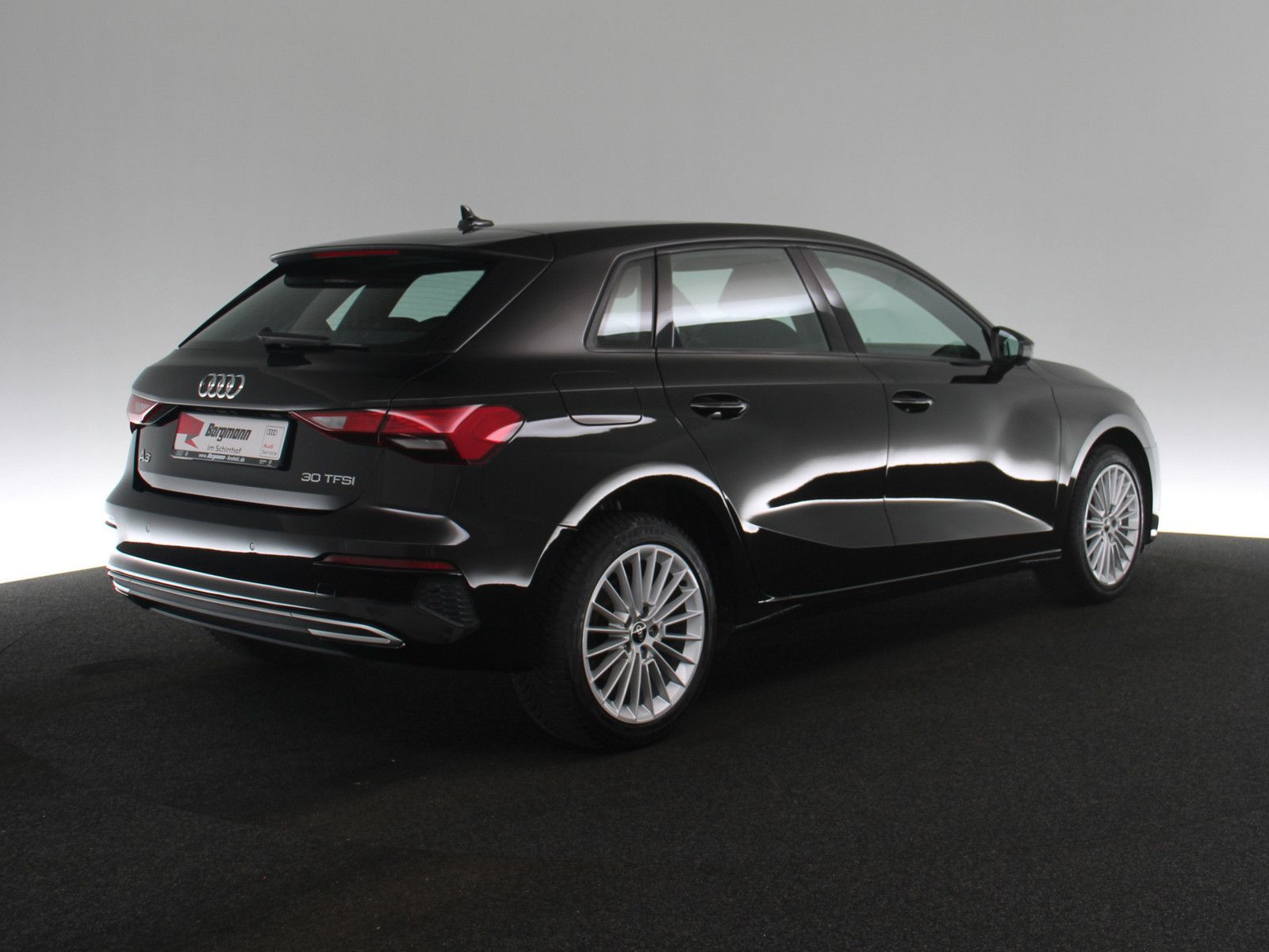 Audi A3 2023 г. Чёрный, пробег 26195 км