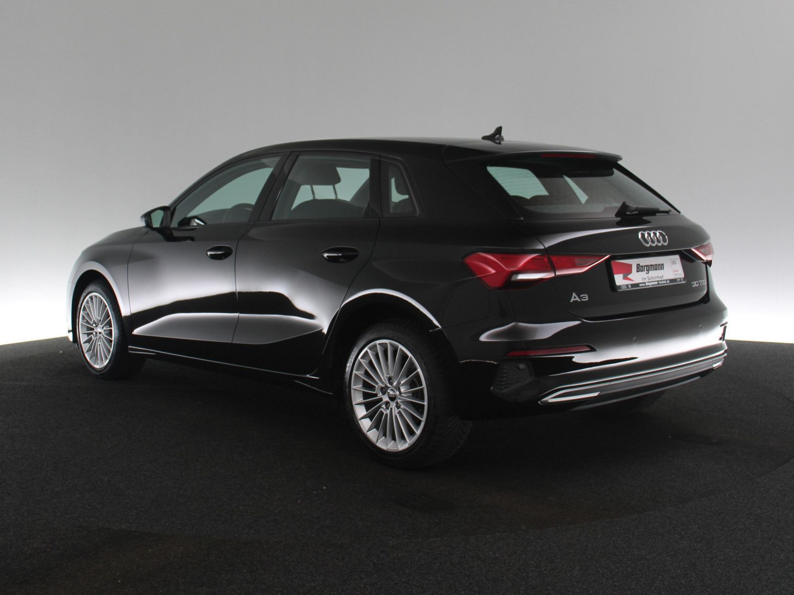 Audi A3 2023 г. Чёрный, пробег 26195 км