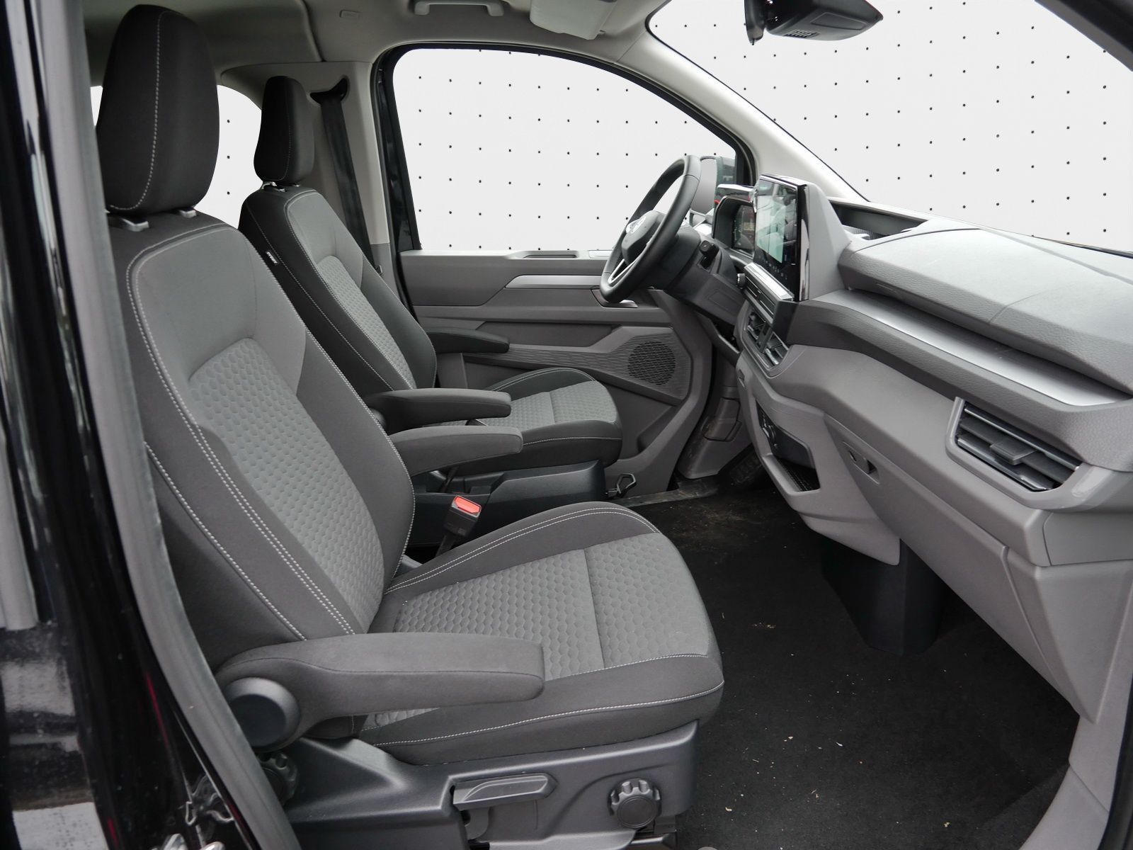 Volkswagen T7 CARAVELLE 2025 г. Чёрный, пробег 34270 км