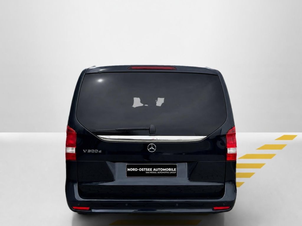 Mercedes-Benz V 300 2021 г. Синий, пробег 53941 км