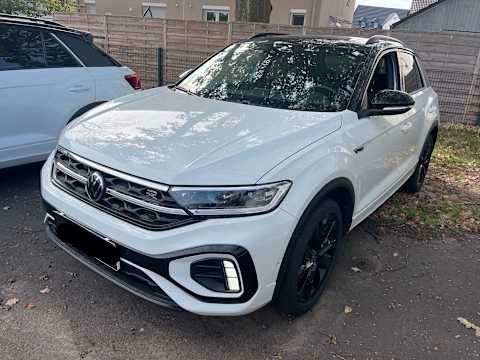 Volkswagen T-Roc 2023 г. Чёрный, пробег 30400 км