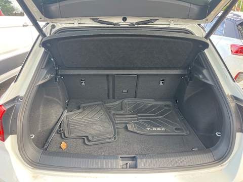 Volkswagen T-Roc 2023 г. Чёрный, пробег 30400 км