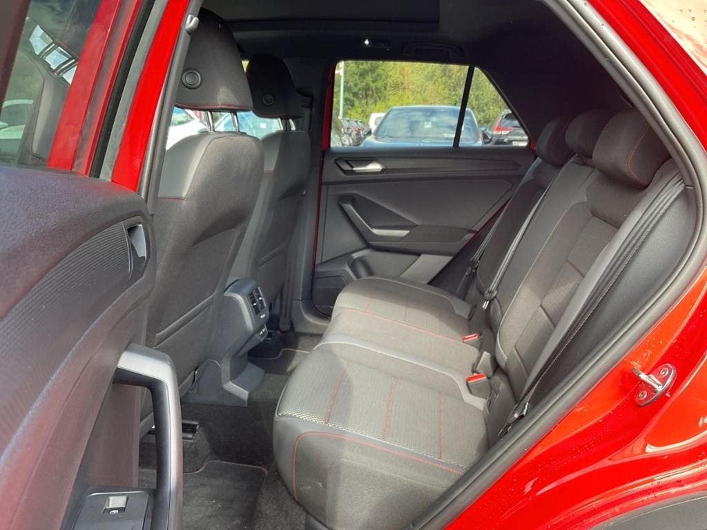 Volkswagen T-Roc 2021 г. Красный, пробег 56624 км