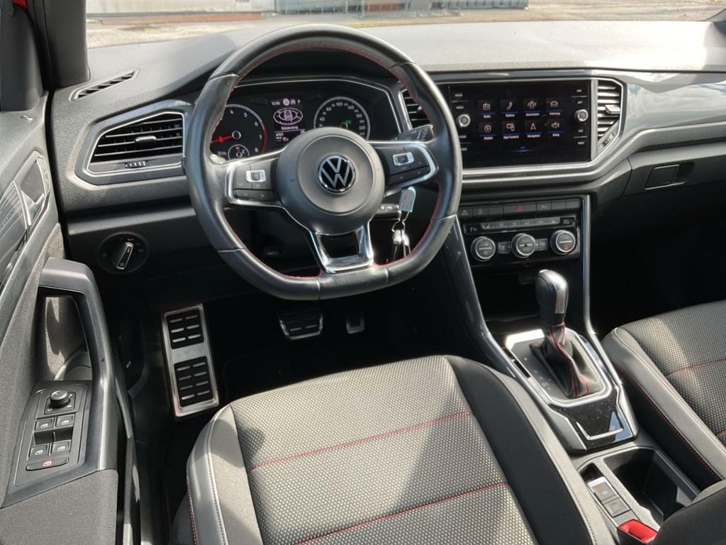 Volkswagen T-Roc 2021 г. Красный, пробег 56624 км