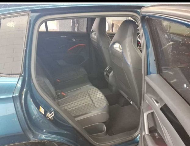 Volkswagen Tiguan 2024 г. Синий, пробег 32548 км